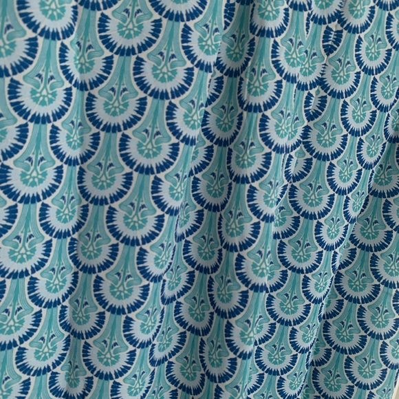 New Max Studio short Flutter Sleeve Top Blouse SZ Medium - Picture 7 of 11